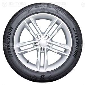 Bridgestone Blizzak LM005 235/50 R19 103V