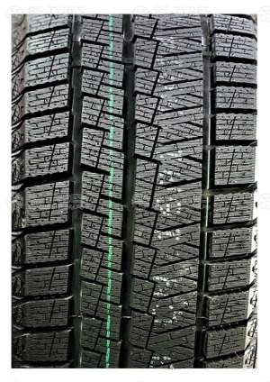 Kapsen SnowShoes AW33 245/45 R19 102H