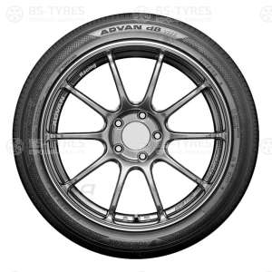 Yokohama Advan dB V553 225/45 R18 95W